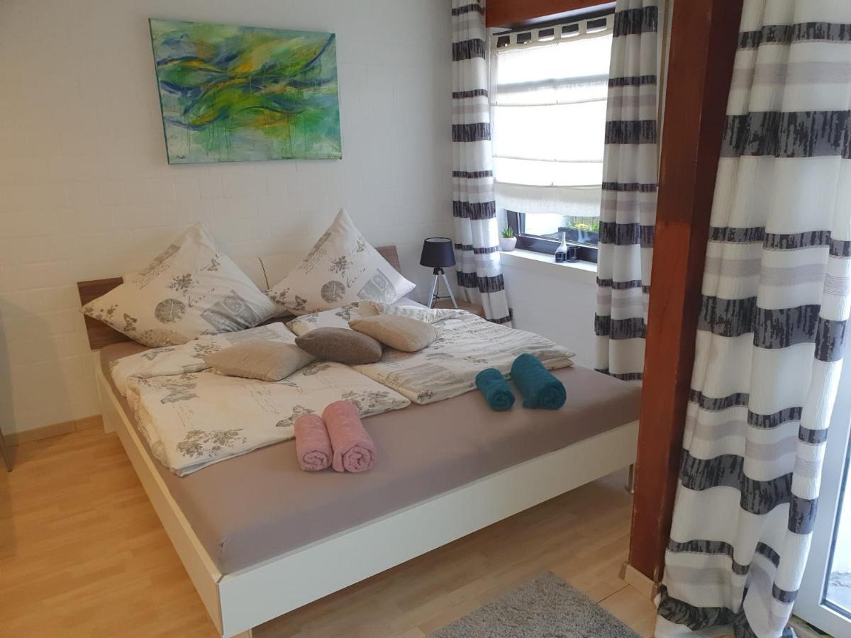 שטרלן Privat Apartaments , Eigene Eigang, Eigene Badezimmer, Und Eigene Kueche מראה חיצוני תמונה